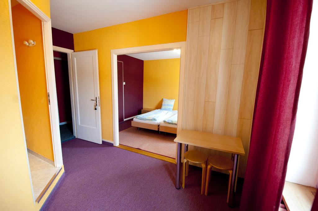 Hôtel Bellavista Bellevue Saignelégier Buitenkant foto